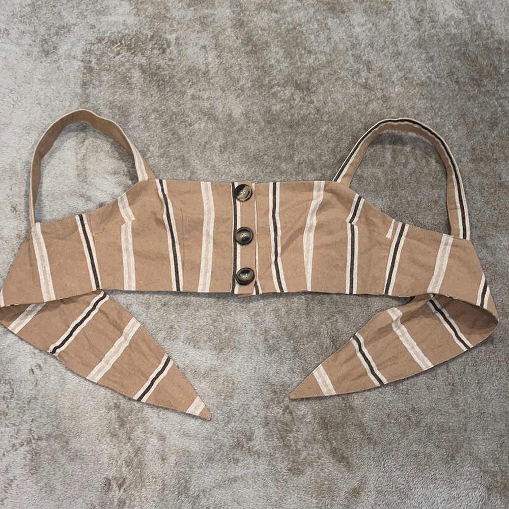 Crop top that ties in the back